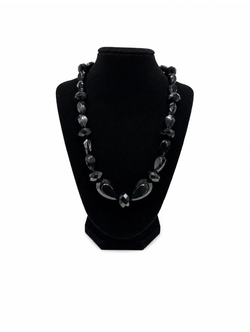 Jewelry By GG Black Glass Costume 10" Beaded Necklace